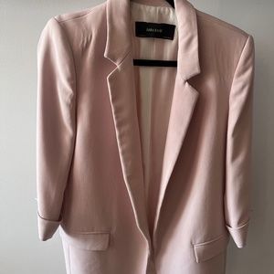 Pink blazer with rolled-up sleeves and pearl button (size medium)